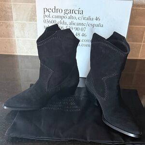 Pedro Garcia Charcoal Suede Western Boots